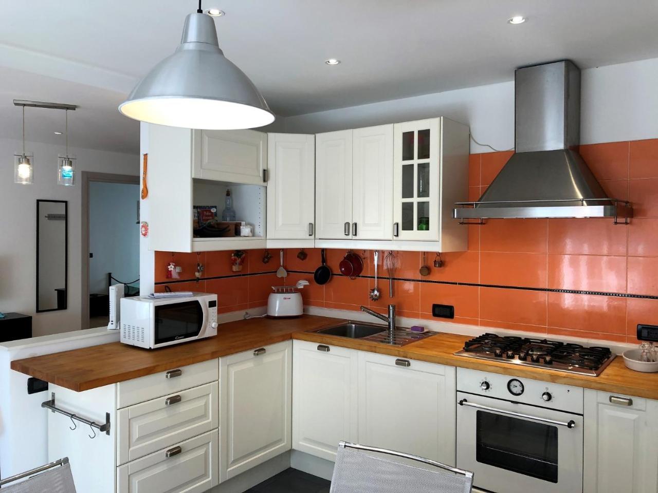 House Claudia By Holiday World Apartment Genoa Bagian luar foto