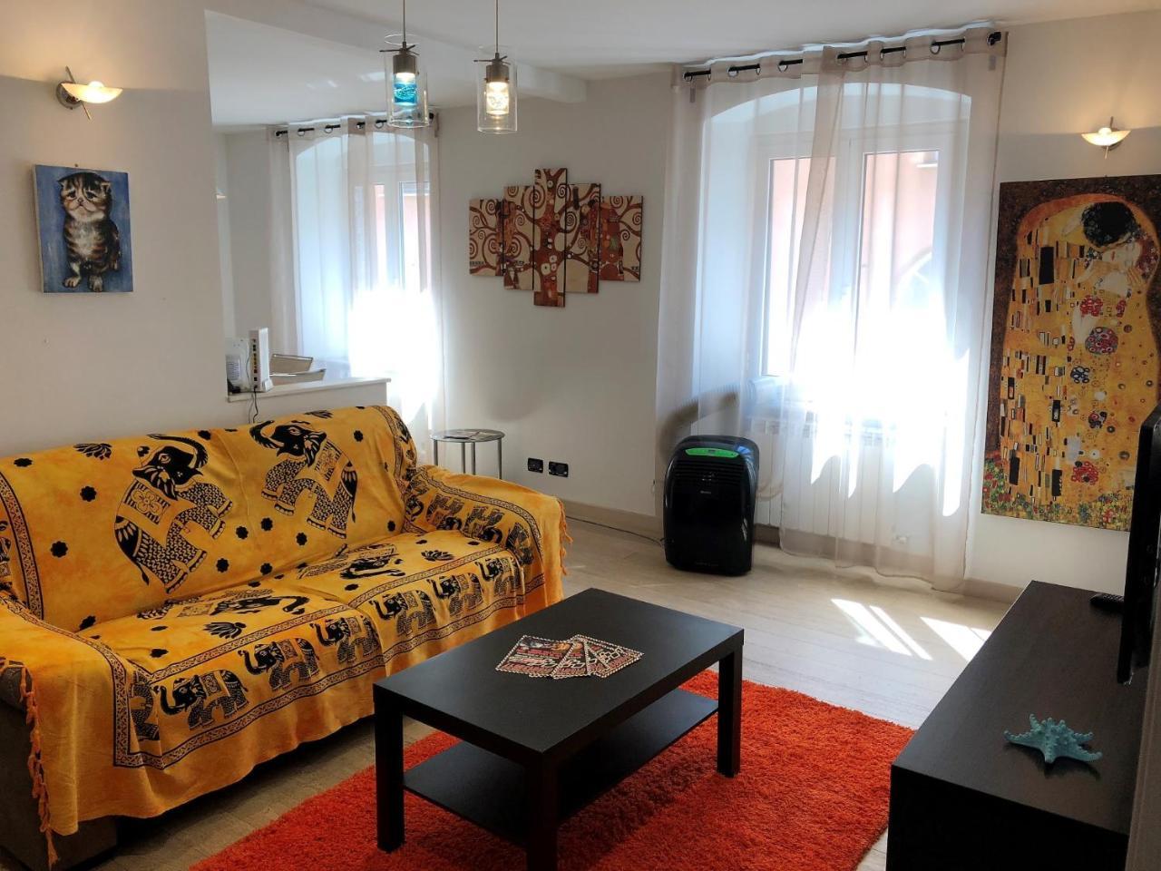 House Claudia By Holiday World Apartment Genoa Bagian luar foto
